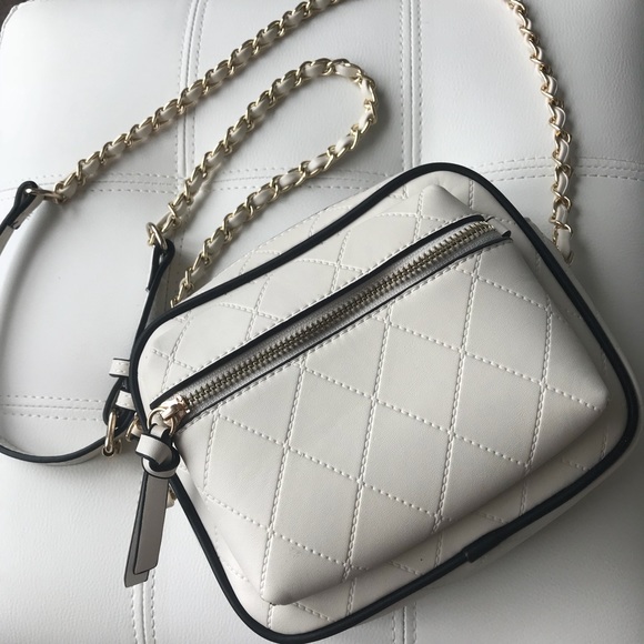Zara Handbags - Zara crossbody bag❤️